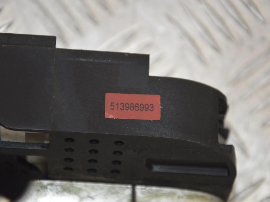 Ручка наружная передняя правая