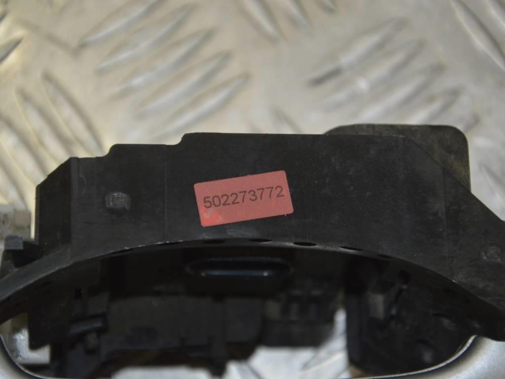 Ручка наружная передняя правая