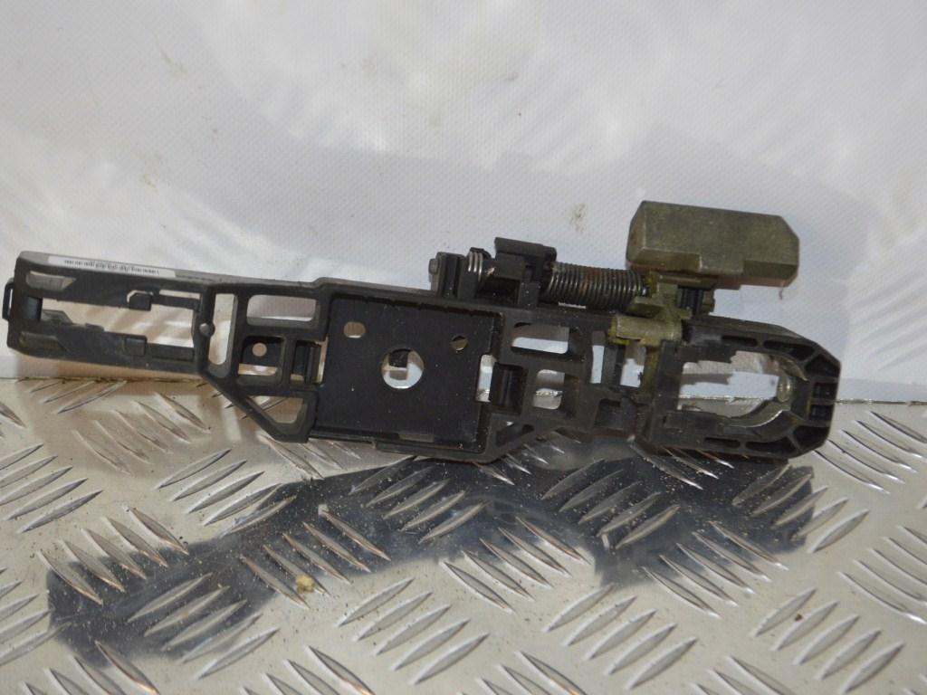 Ручка наружная задняя левая Renault Laguna 2 (2001-2007) 8200008430