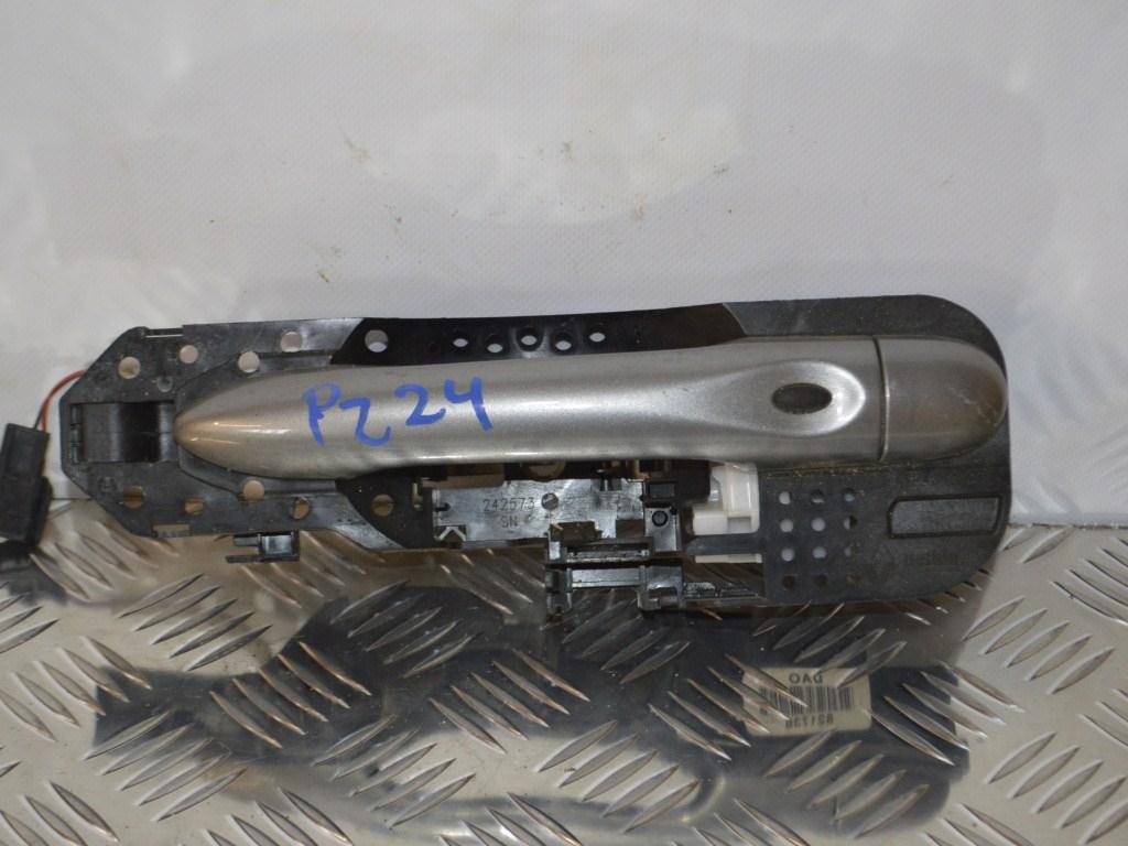 Ручка наружная задняя левая Renault Megane 3 (2008-2019) 806070032R