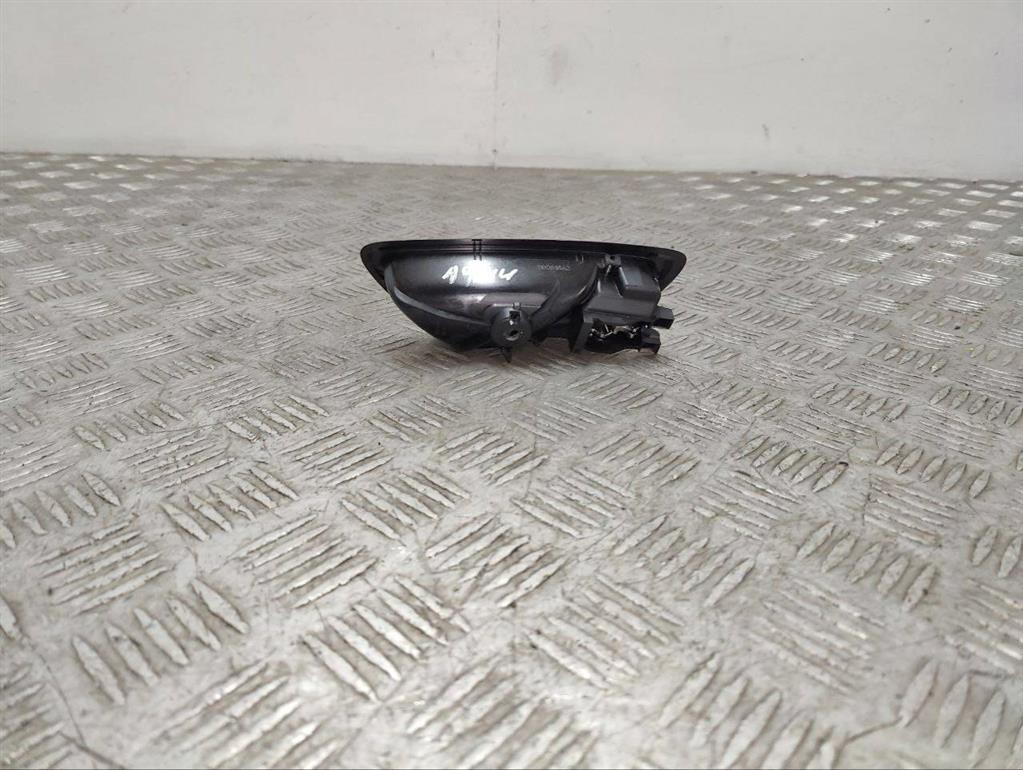 Ручка внутренняя передняя левая