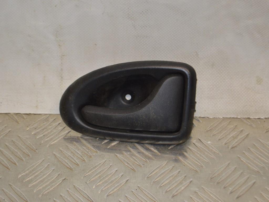 Ручка внутренняя передняя правая Renault Logan 1 (2004-2014) 7700830079