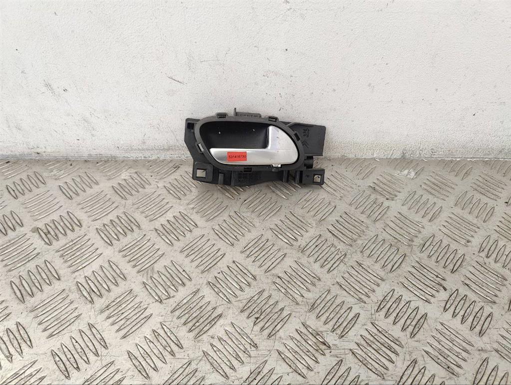 Ручка внутренняя передняя правая