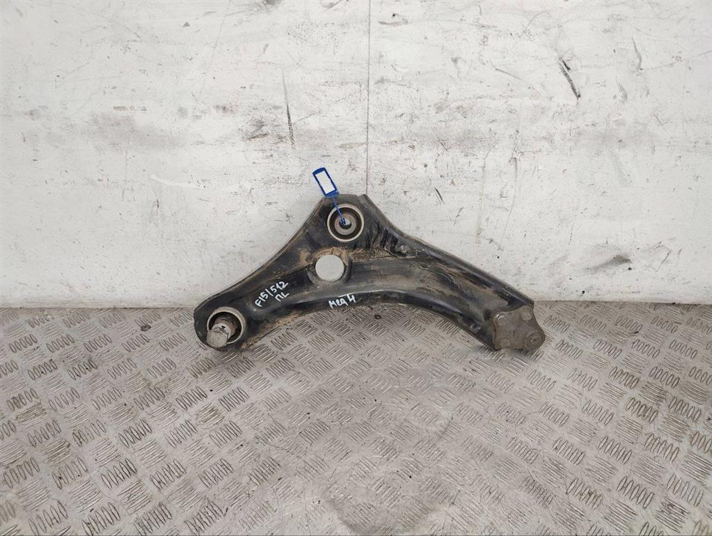 Рычаг передний левый