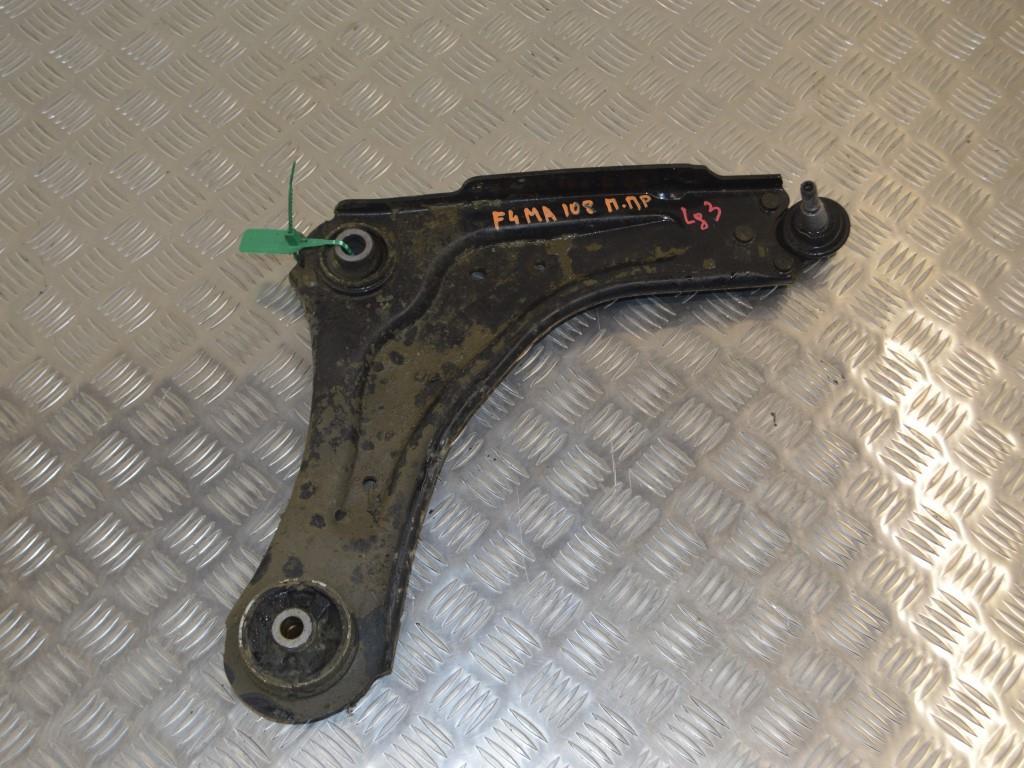 Рычаг передний правый
