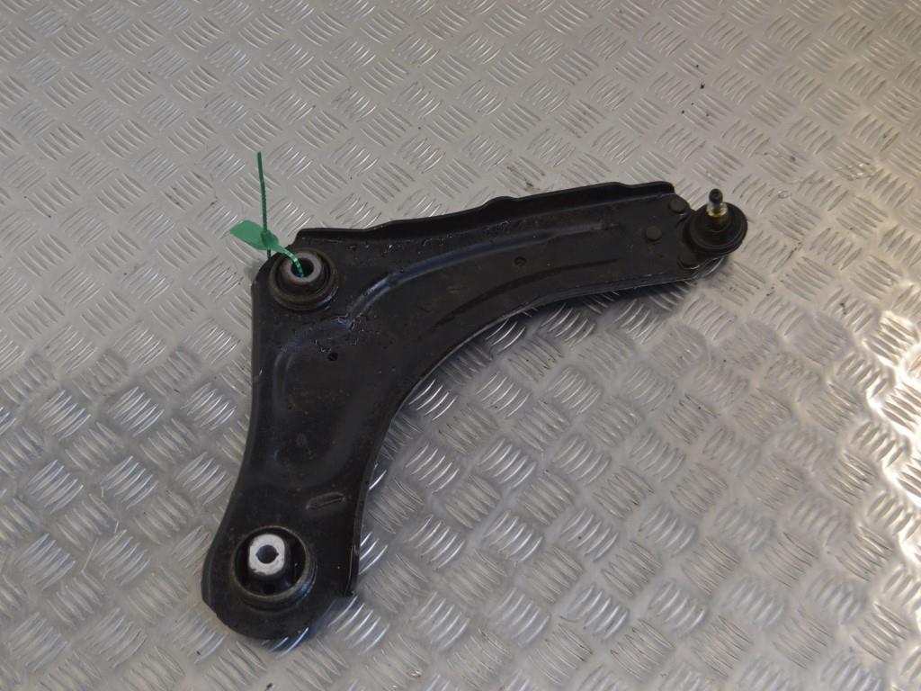 Рычаг передний правый Renault Megane 3 (2008-2019)