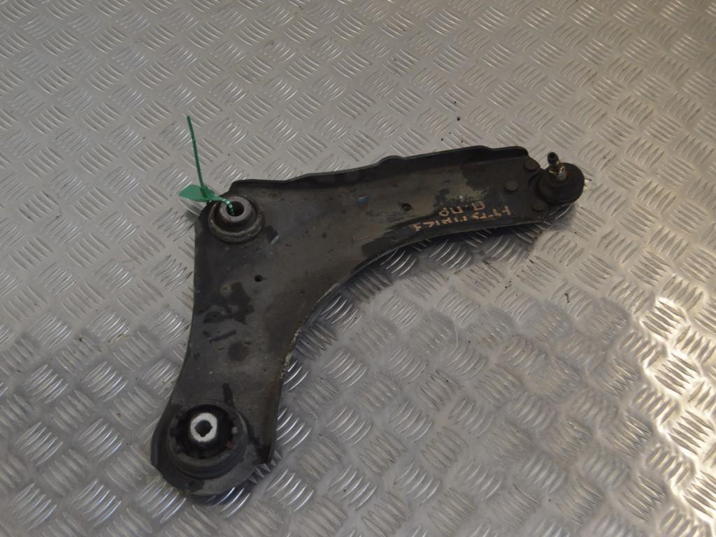 Рычаг передний правый