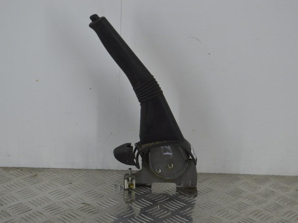 Рычаг ручного тормоза (ручника)