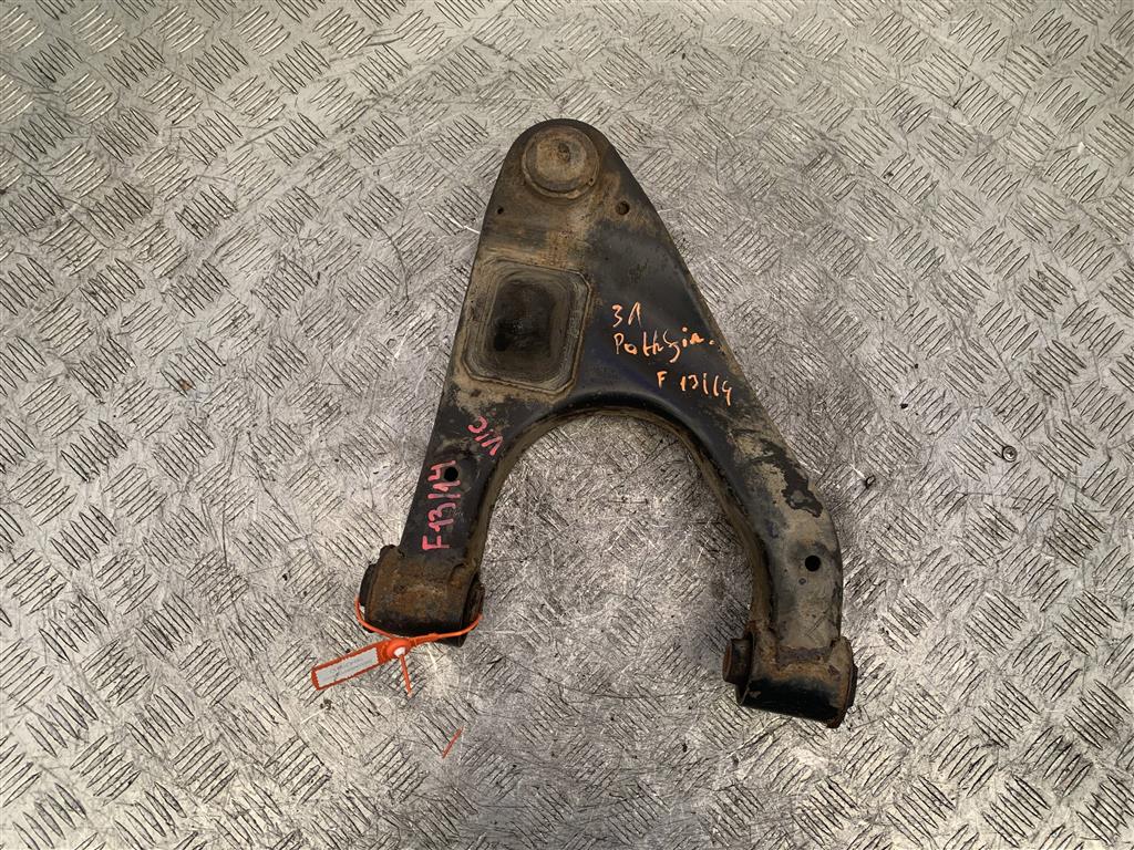 Рычаг задний левый