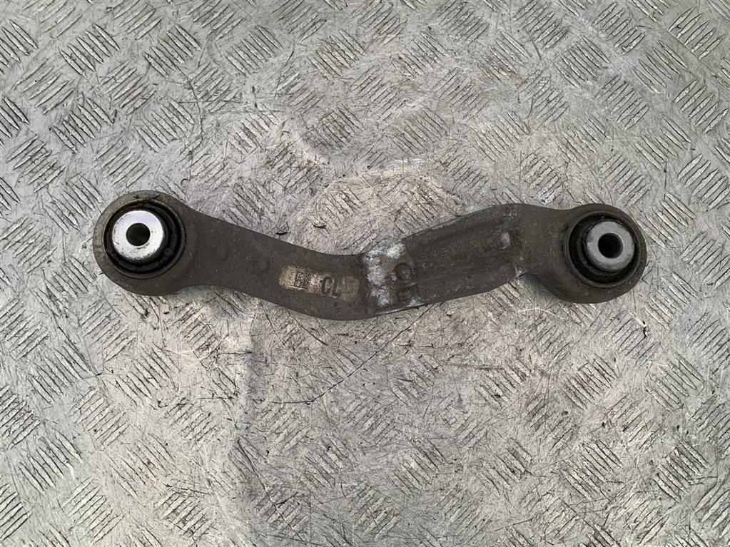 Рычаг задний левый