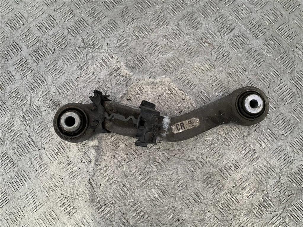 Рычаг задний правый