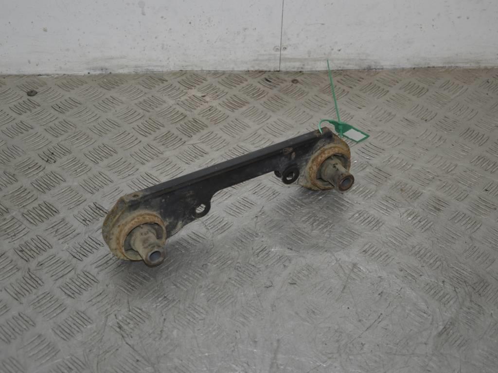 Рычаг задний