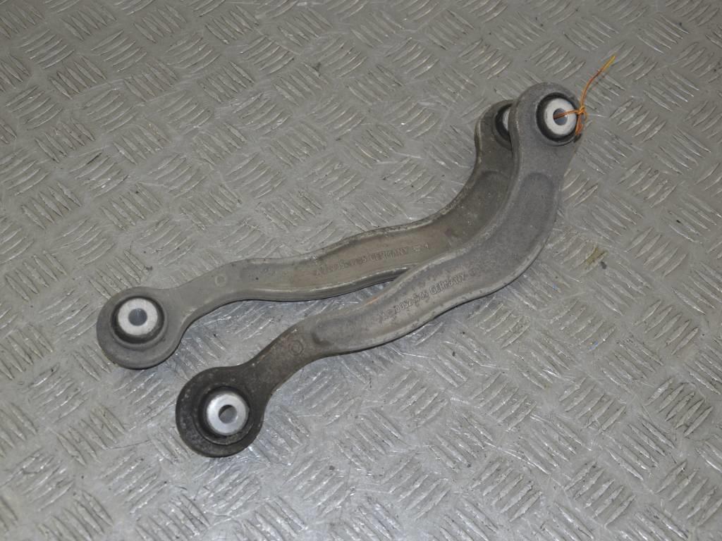 Рычаг задний