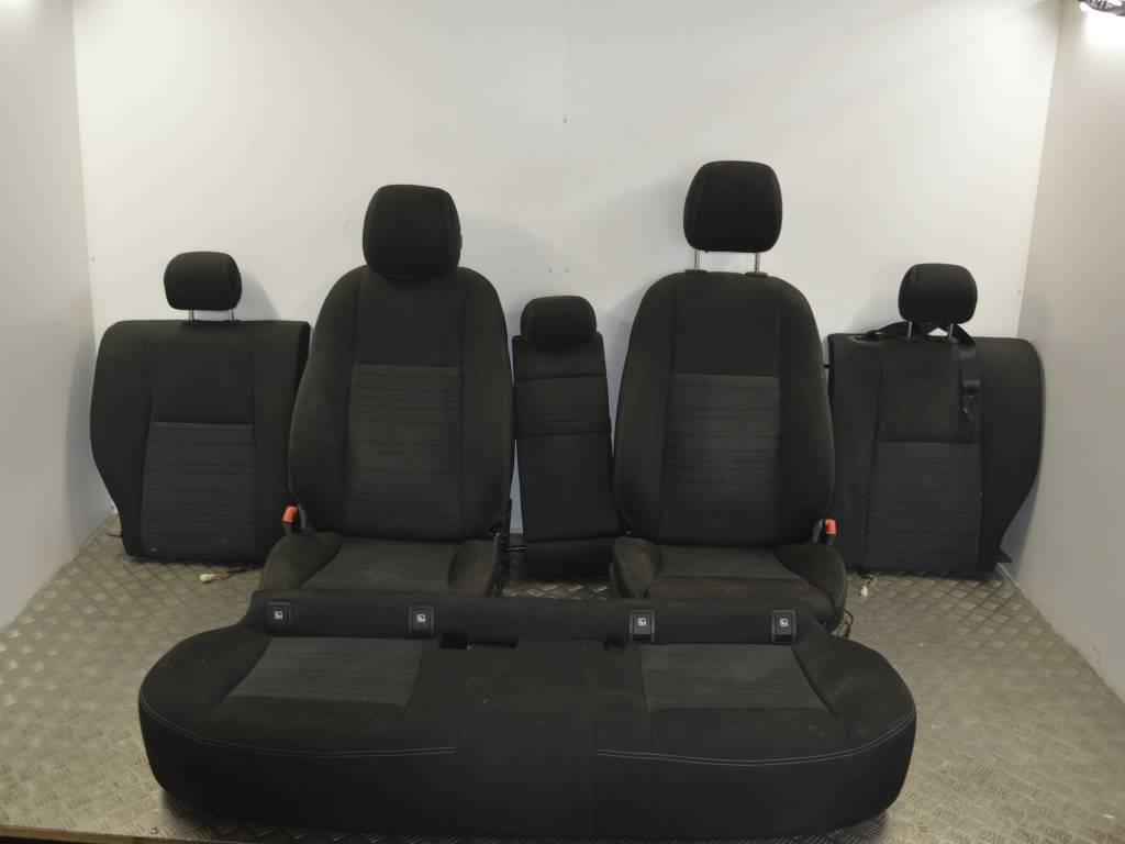 Салон (комплект сидений)