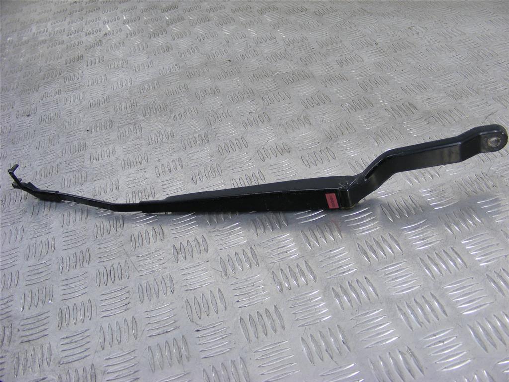 Щеткодержатель (поводок стеклоочистителя, дворник)