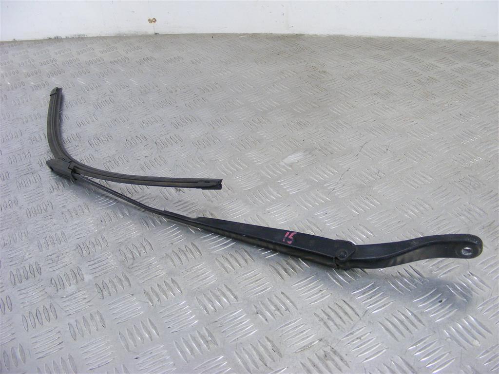 Щеткодержатель (поводок стеклоочистителя, дворник) Renault Megane 3 (2008-2019) 288810005