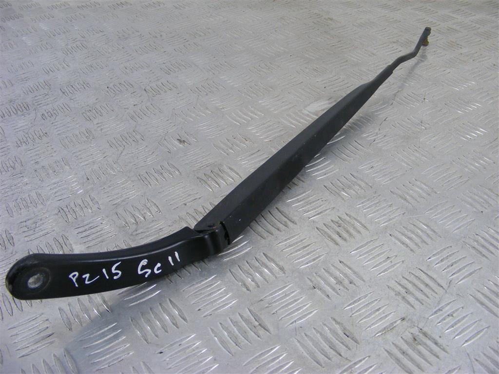 Щеткодержатель (поводок стеклоочистителя, дворник) Renault Scenic 2 (2003-2009) 8200113230