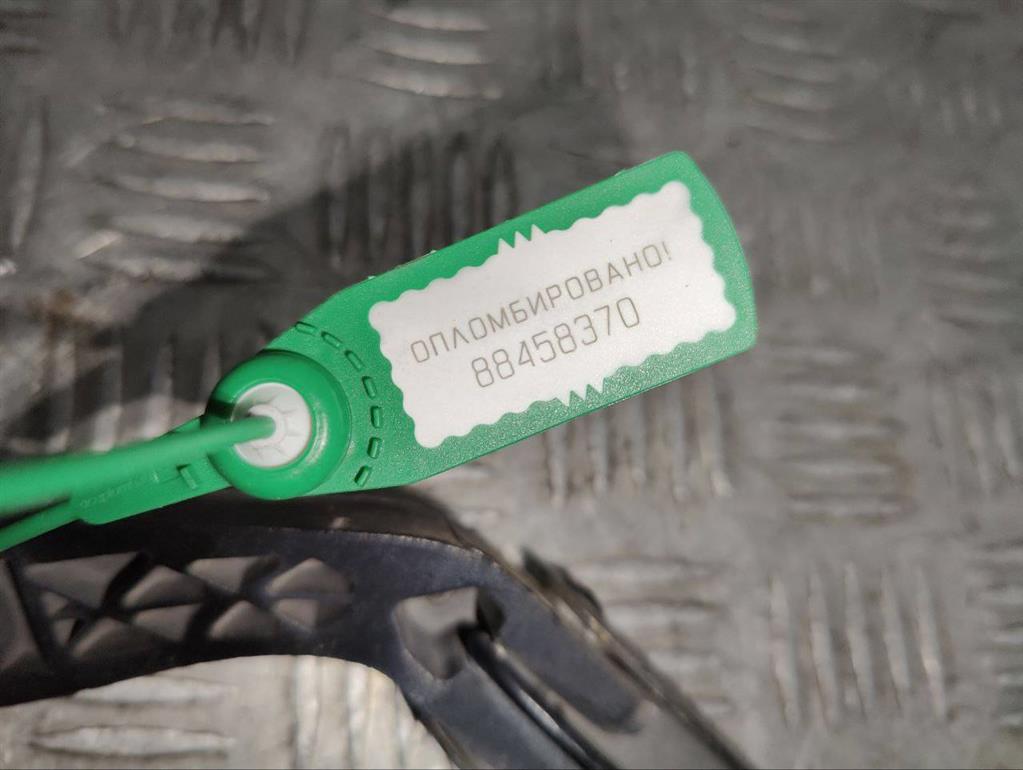 Щеткодержатель (поводок стеклоочистителя, дворник)