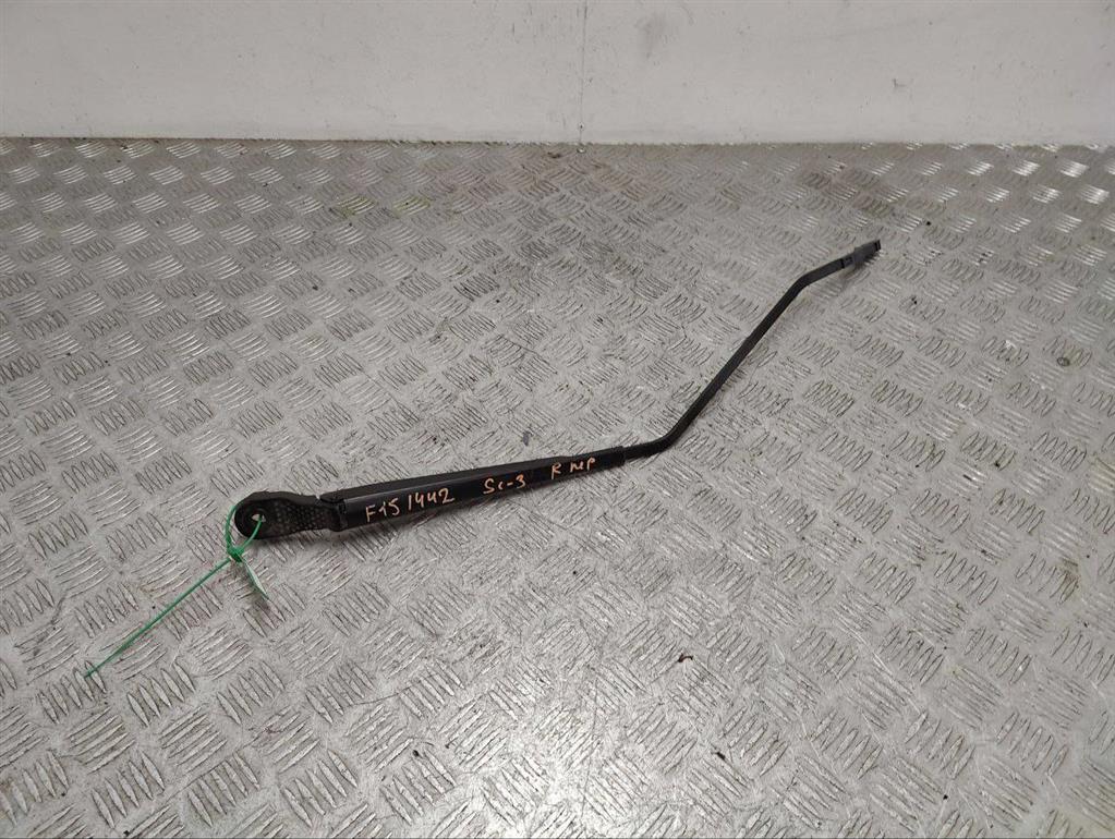 Щеткодержатель (поводок стеклоочистителя, дворник)