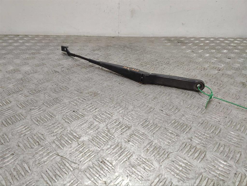 Щеткодержатель (поводок стеклоочистителя, дворник)