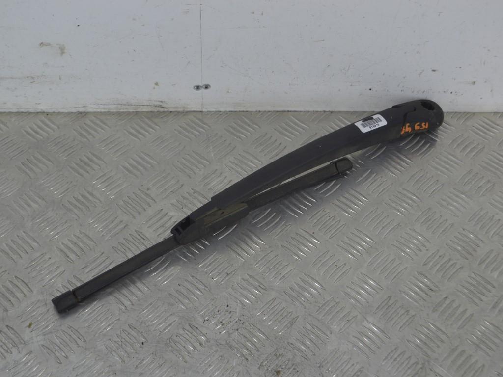 Щеткодержатель задний