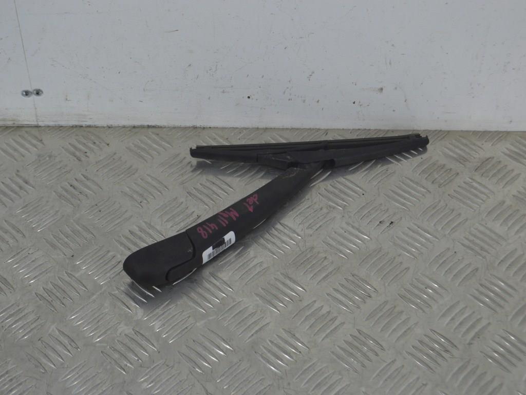 Щеткодержатель задний Renault Megane 2 (2002-2008) 8200081076