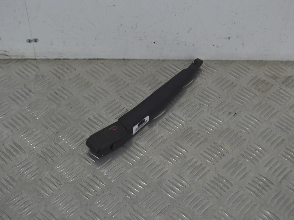 Щеткодержатель задний