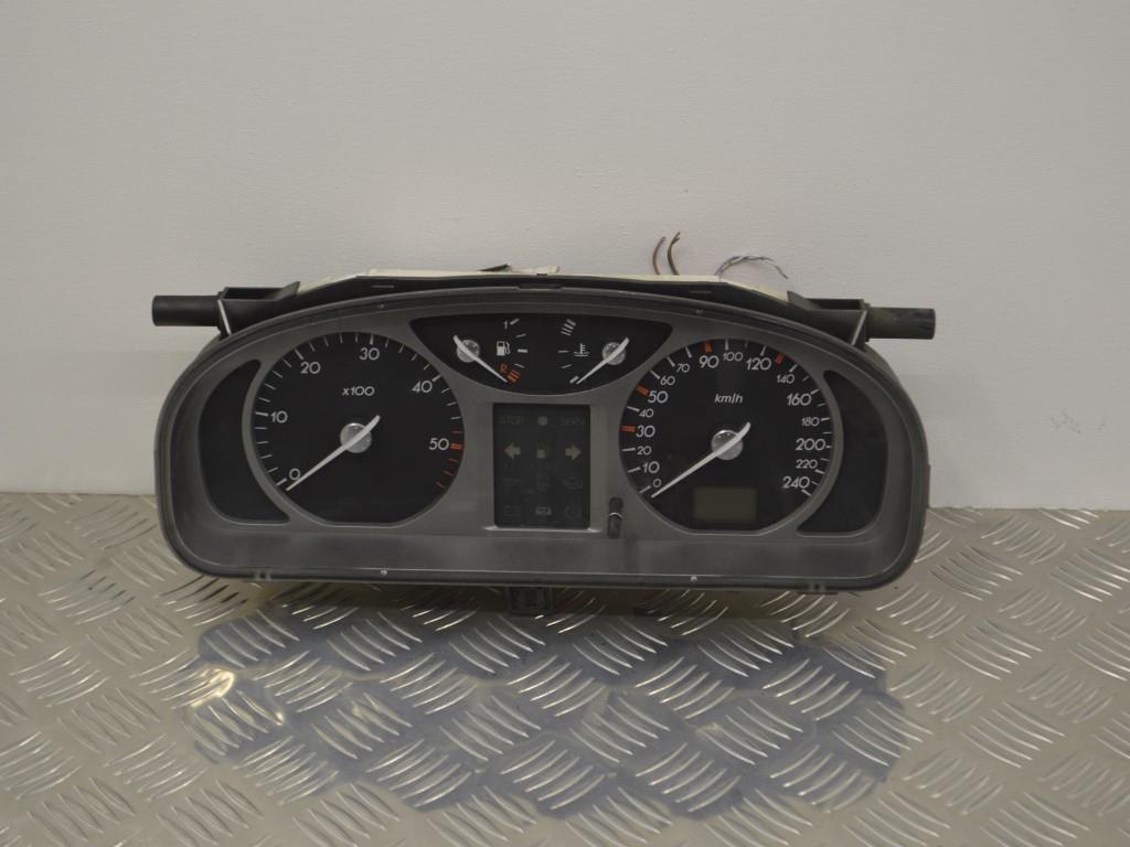Щиток приборов (приборная панель) Renault Laguna 2 (2001-2007) 8200218878