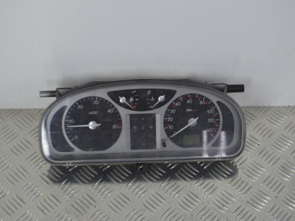 Щиток приборов (приборная панель) Renault Laguna 2 (2001-2007) 8200218880