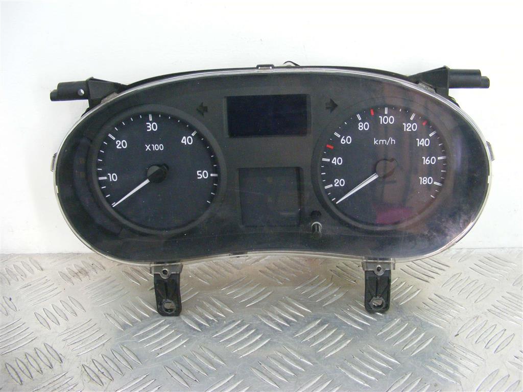 Щиток приборов (приборная панель) Renault Master 2 (1998-2010) 8200467948