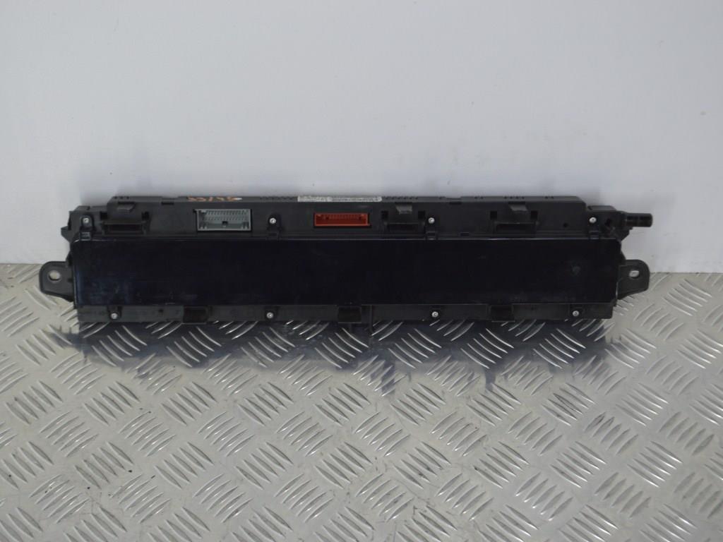 Щиток приборов (приборная панель)