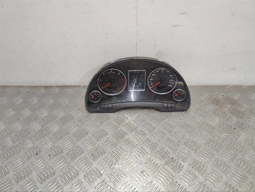 Щиток приборов (приборная панель)