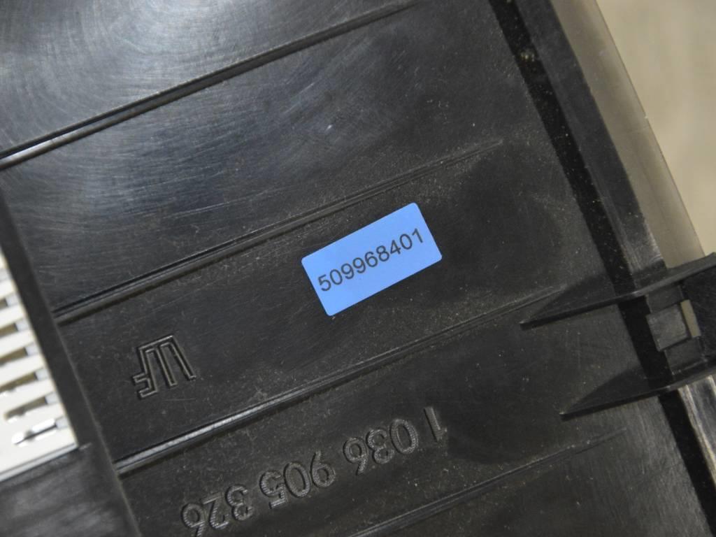 Щиток приборов (приборная панель)