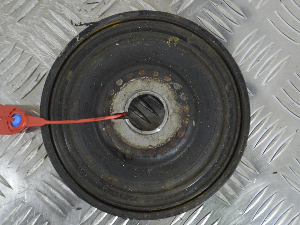 Шкив коленвала Renault Megane 2 (2002-2008) 8200552236