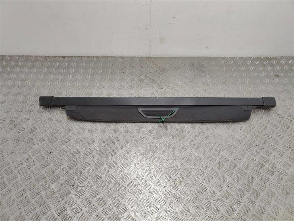 Шторка багажника