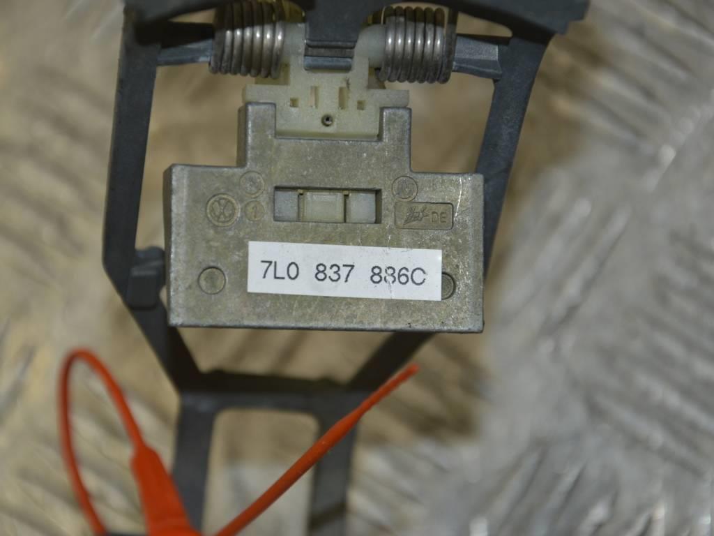 Скелет ручки наружной передней правой