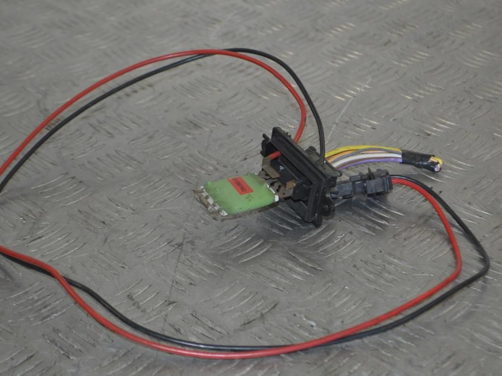 Сопротивление печки Renault Scenic 2 (2003-2009)