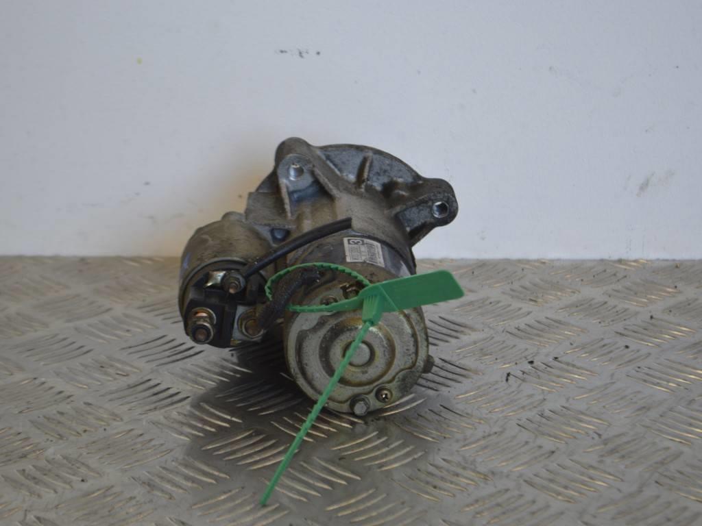 Стартер Citroen C3 (2002-2010) M000T82081