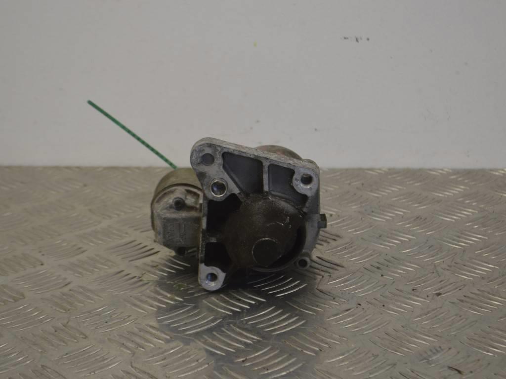 Стартер Renault Megane 1 (1996-2002) 7700104674, 7700105119