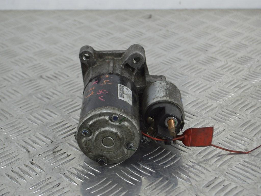 Стартер Renault Sandero 1 (2009-2014) 8200815083