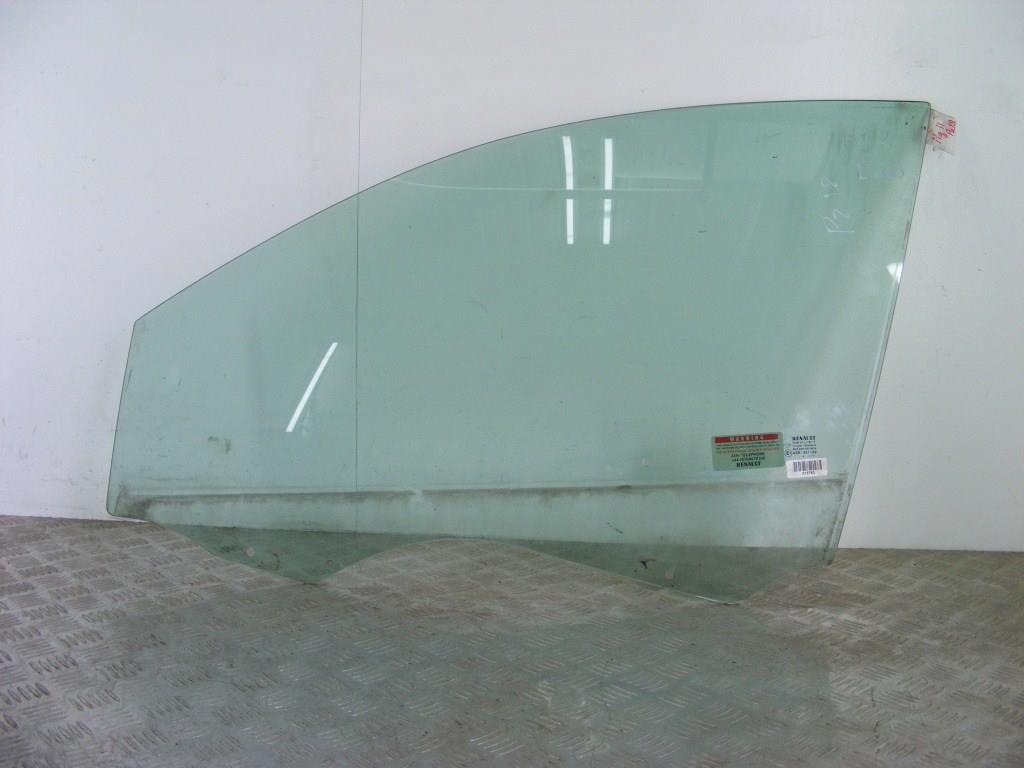 Стекло двери передней левой