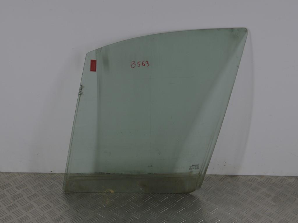 Стекло двери передней левой Renault Scenic 1 (1996-2003)