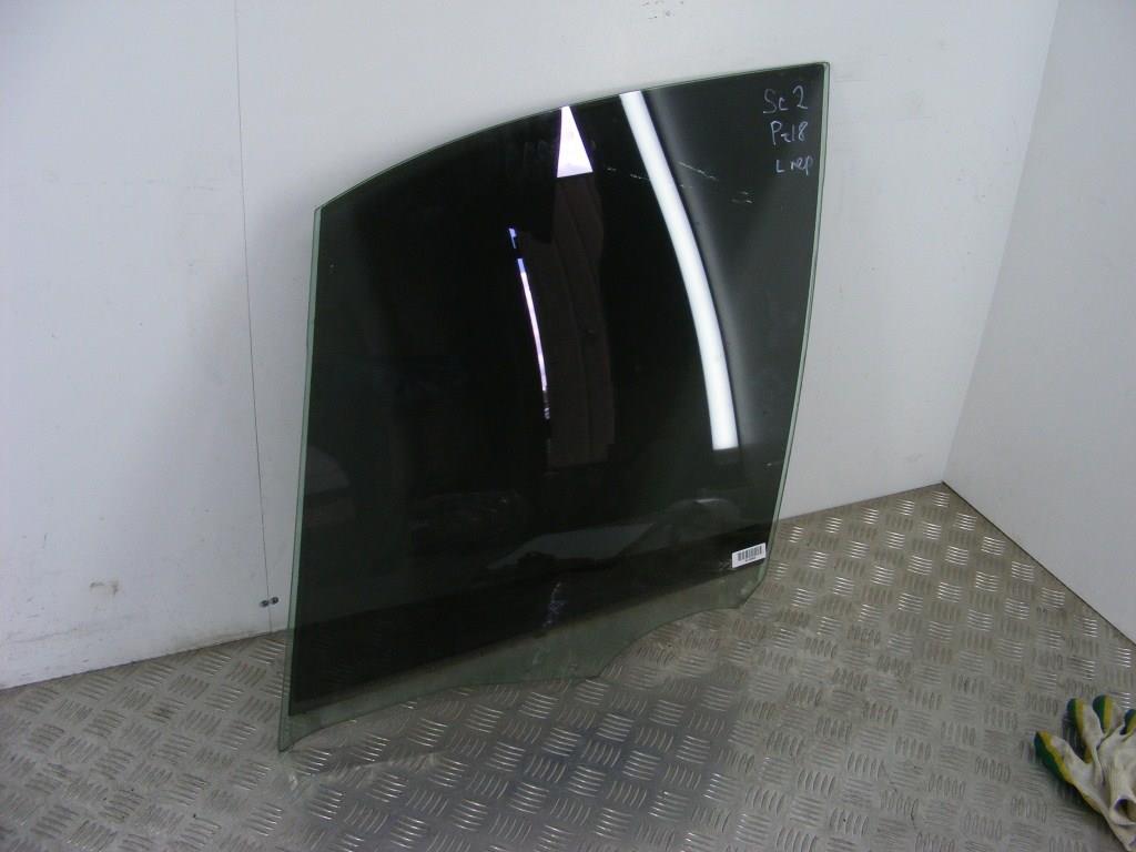 Стекло двери передней левой