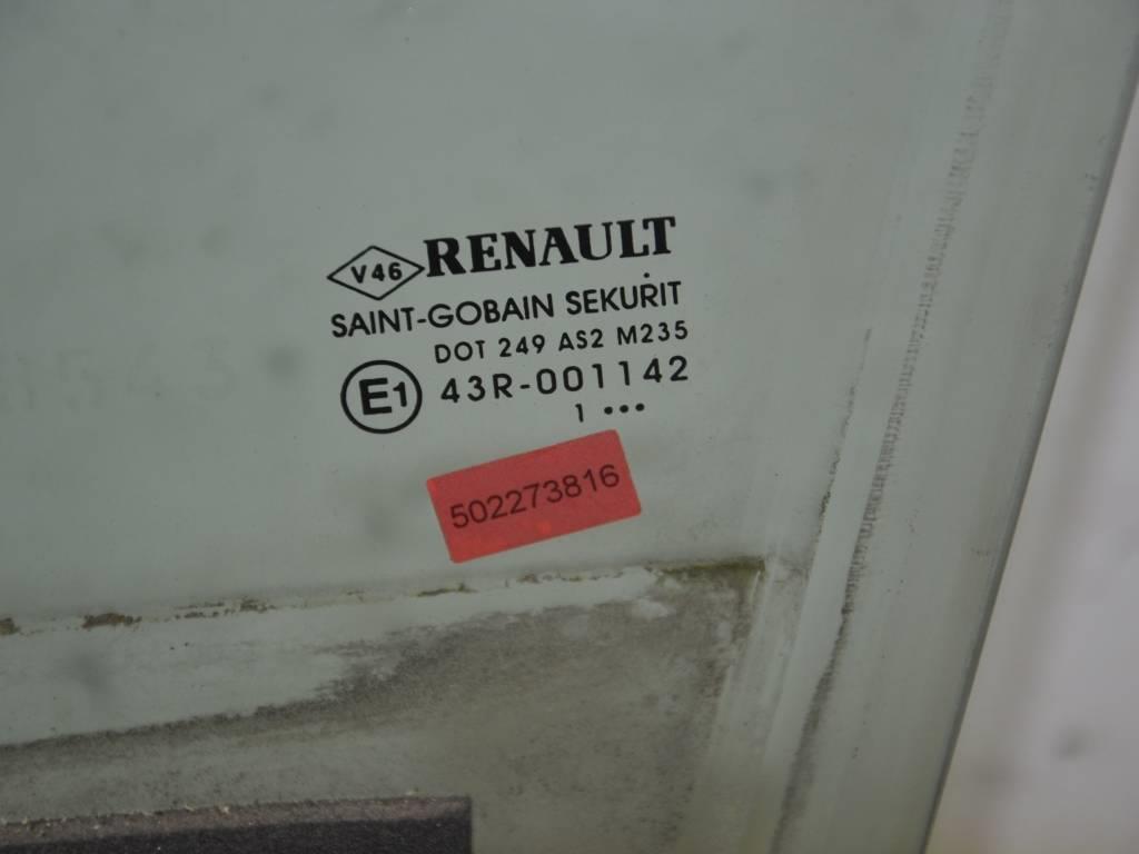 Стекло двери передней левой