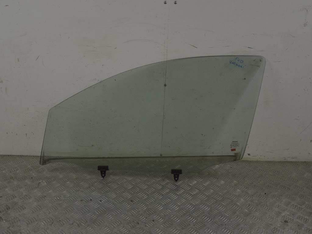 Стекло двери передней левой