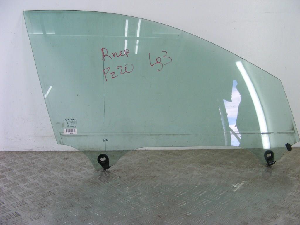 Стекло двери передней правой