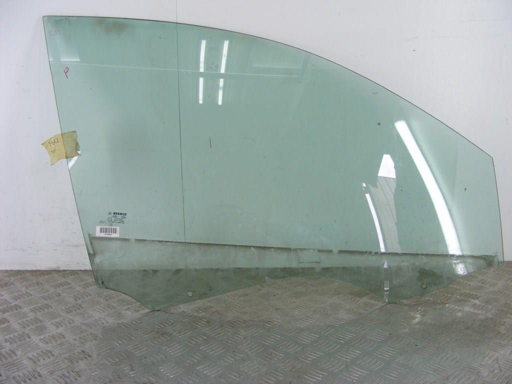 Стекло двери передней правой Renault Megane 2 (2002-2008)