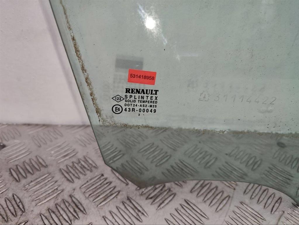 Стекло двери передней правой