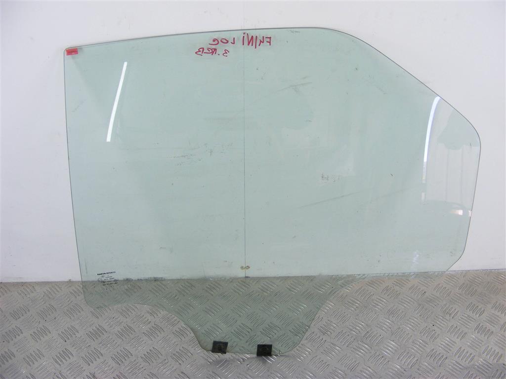 Стекло двери задней левой
