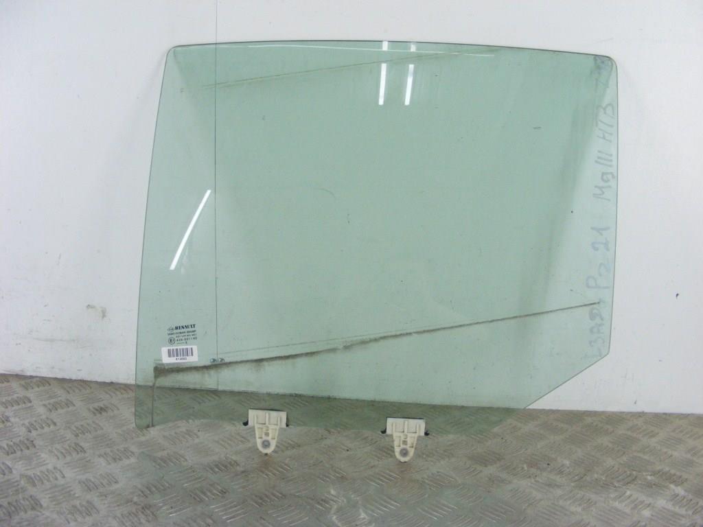 Стекло двери задней левой